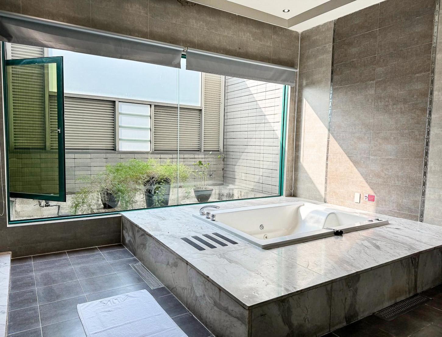 All-Ur Boutique Motel -Chia Yi Branch Chiayi Extérieur photo