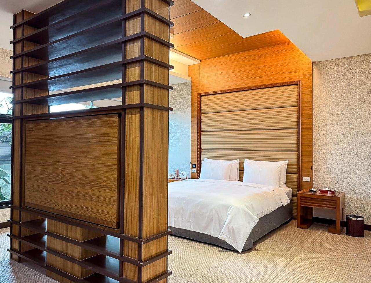 All-Ur Boutique Motel -Chia Yi Branch Chiayi Extérieur photo