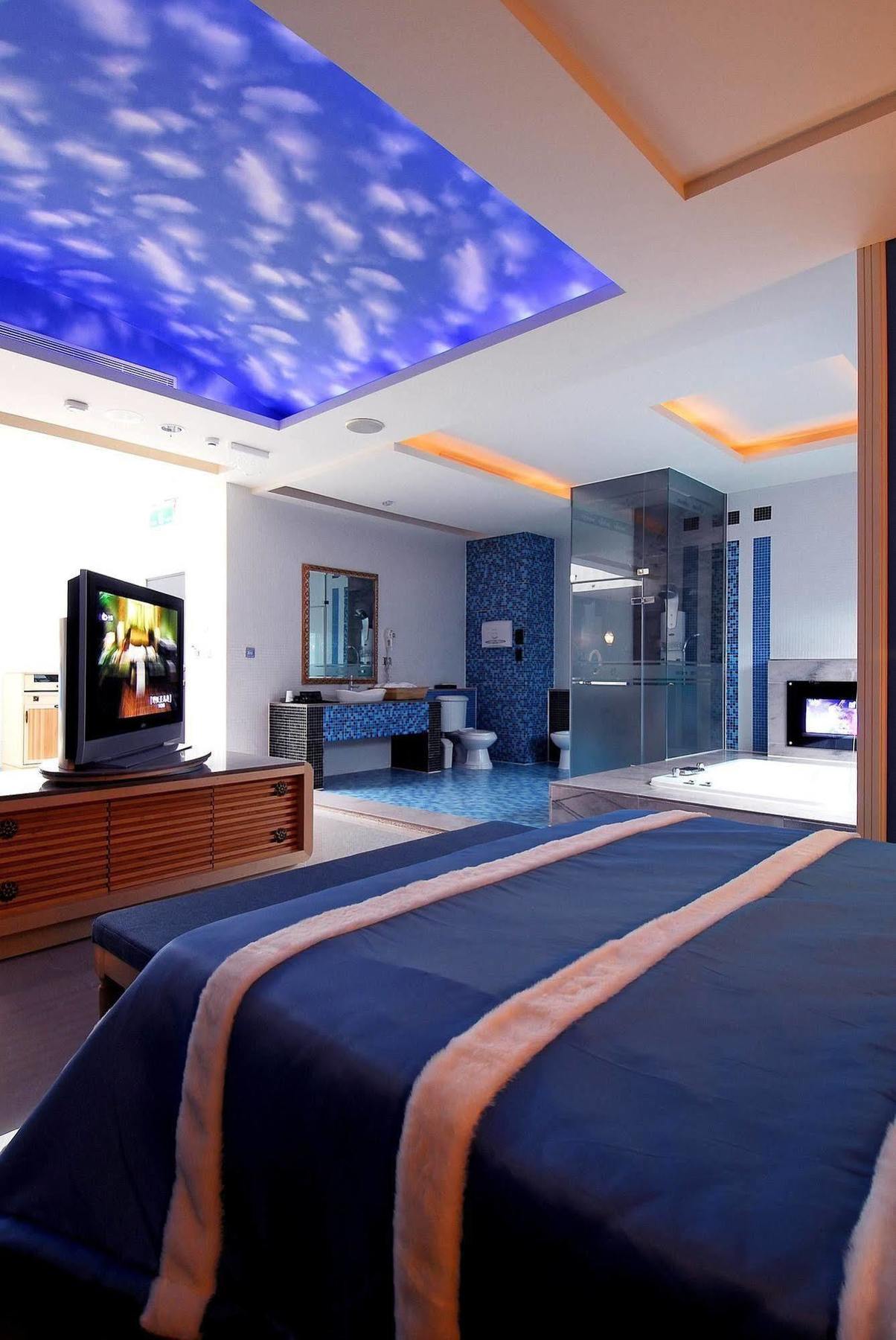 All-Ur Boutique Motel -Chia Yi Branch Chiayi Extérieur photo