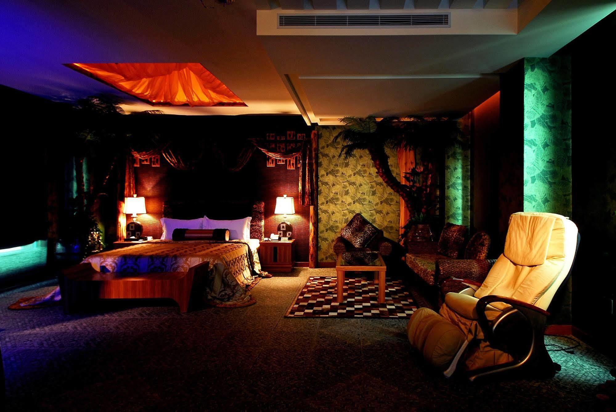 All-Ur Boutique Motel -Chia Yi Branch Chiayi Extérieur photo