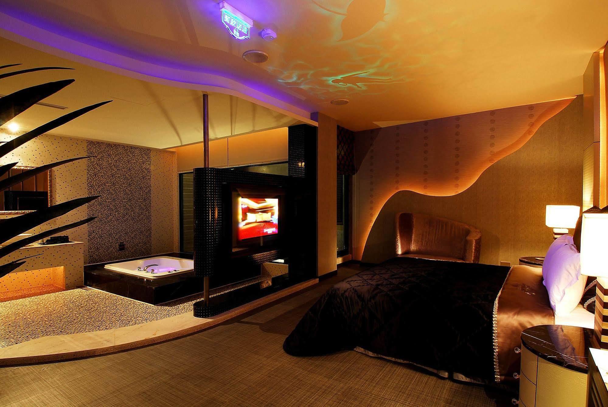 All-Ur Boutique Motel -Chia Yi Branch Chiayi Extérieur photo