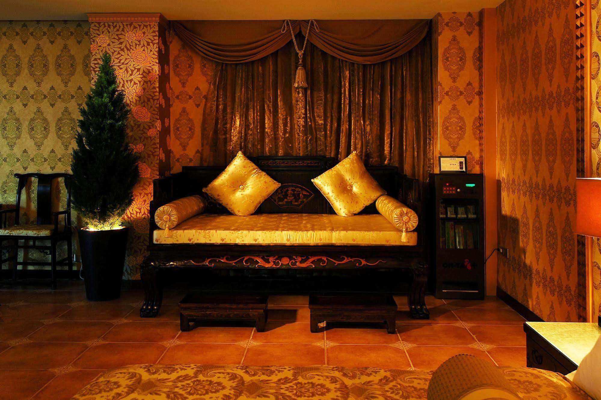 All-Ur Boutique Motel -Chia Yi Branch Chiayi Extérieur photo